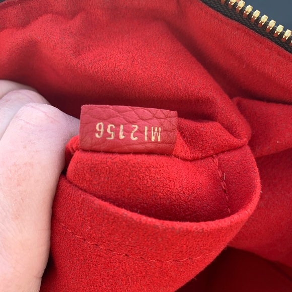 Sold Gorgeous Louis Vuitton Estrella MM Red - Picture 14 of 16